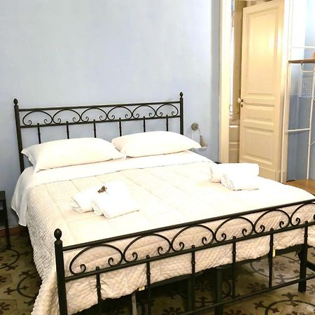 Отель Saranton House Катания Экстерьер фото